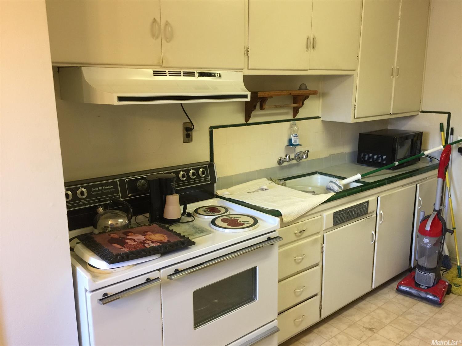 1740 Idalou Ave, Modesto, CA 95350 photo 7