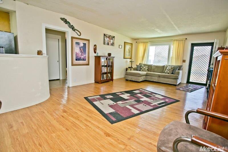 852 Virginia St, Manteca, CA 95337 photo 3
