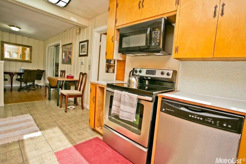 852 Virginia St, Manteca, CA 95337 photo 8