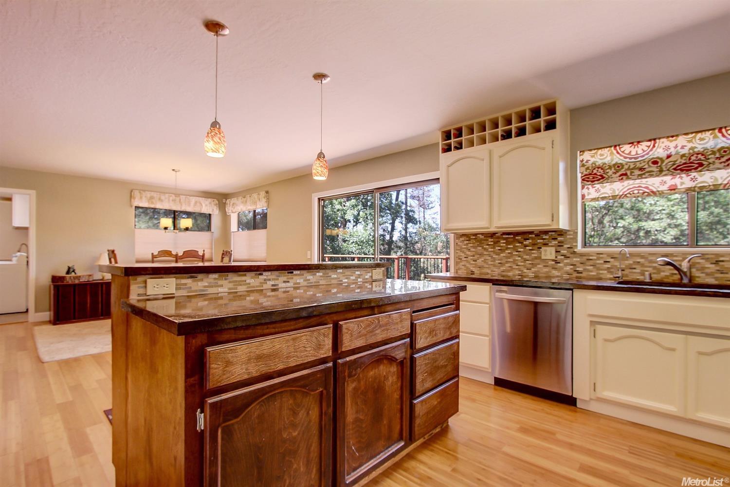 10488 Pekolee Dr, Grass Valley, CA 95949 photo 13
