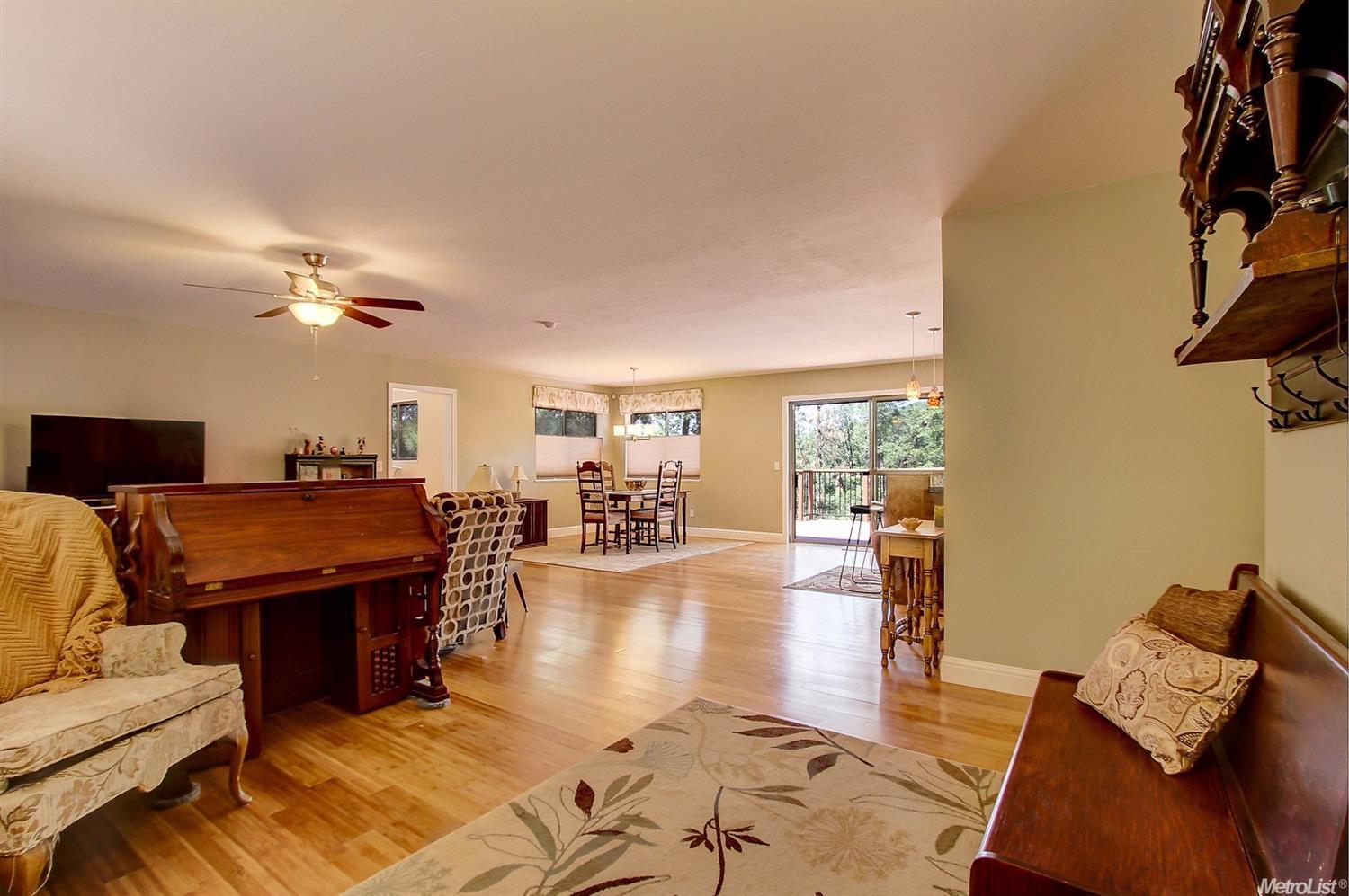 10488 Pekolee Dr, Grass Valley, CA 95949 photo 5