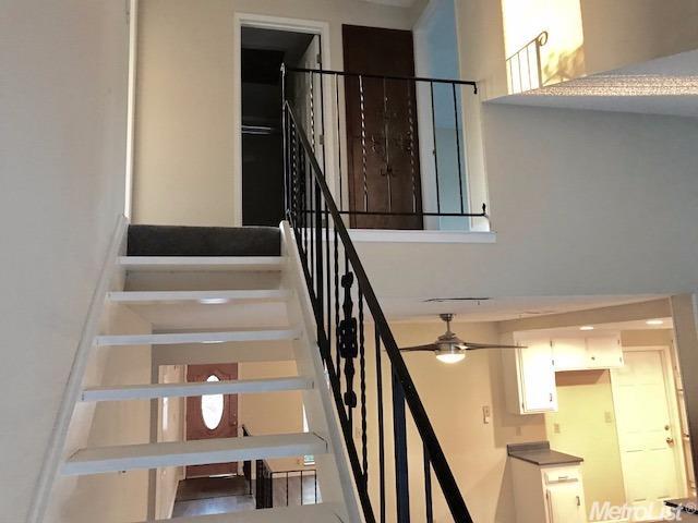 1050 Summit Way, Manteca, CA 95336 photo 11