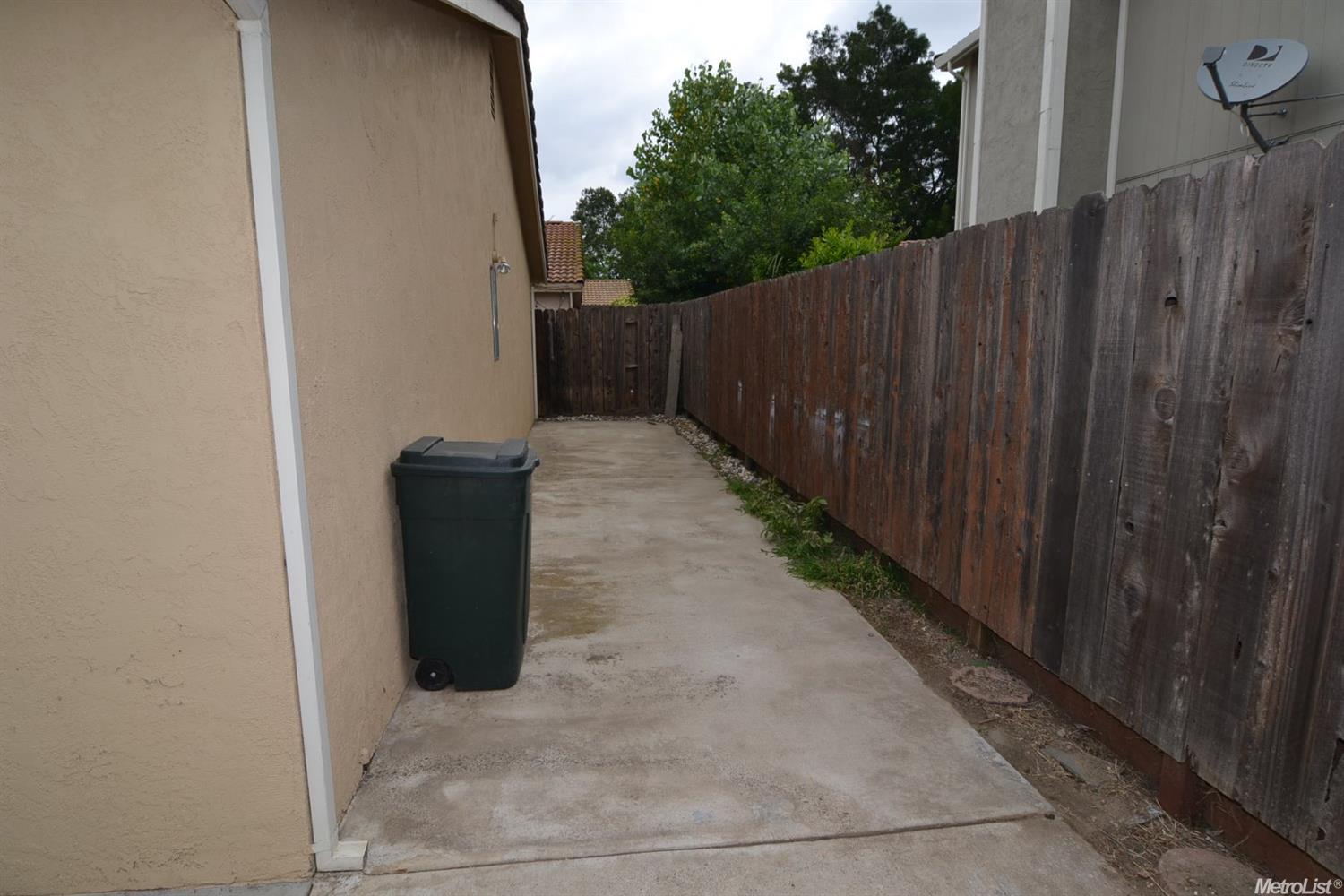 833 W Union Ave, Modesto, CA 95356 photo 11