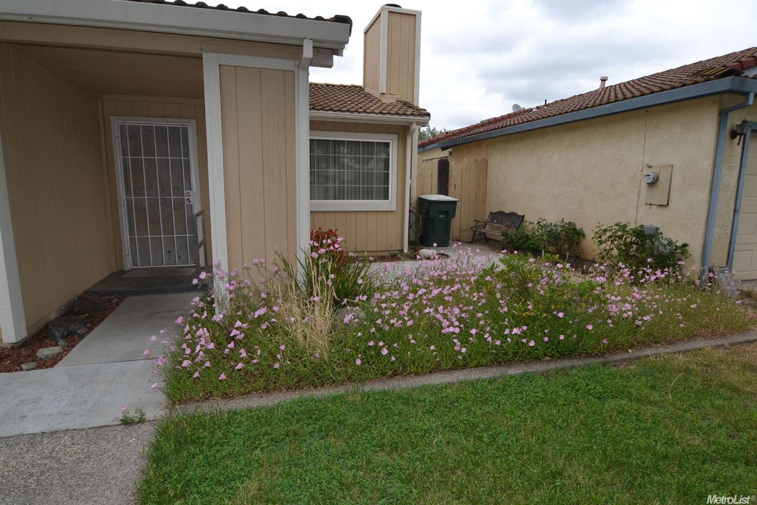 833 W Union Ave, Modesto, CA 95356 photo 2