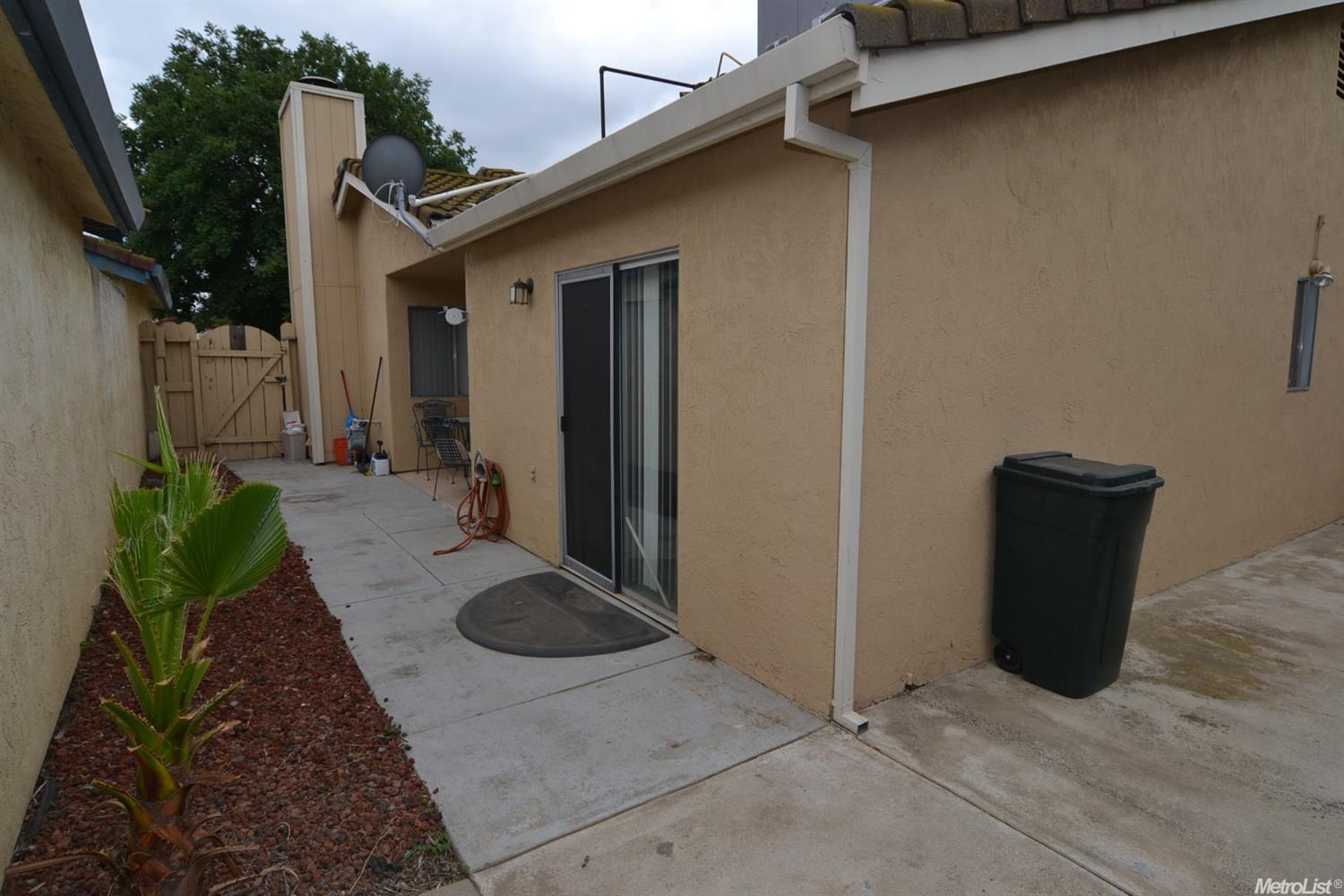 833 W Union Ave, Modesto, CA 95356 photo 12