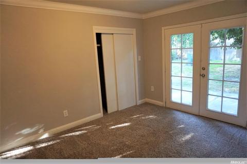 1905 Somerset Dr, Modesto, CA 95350 photo 6