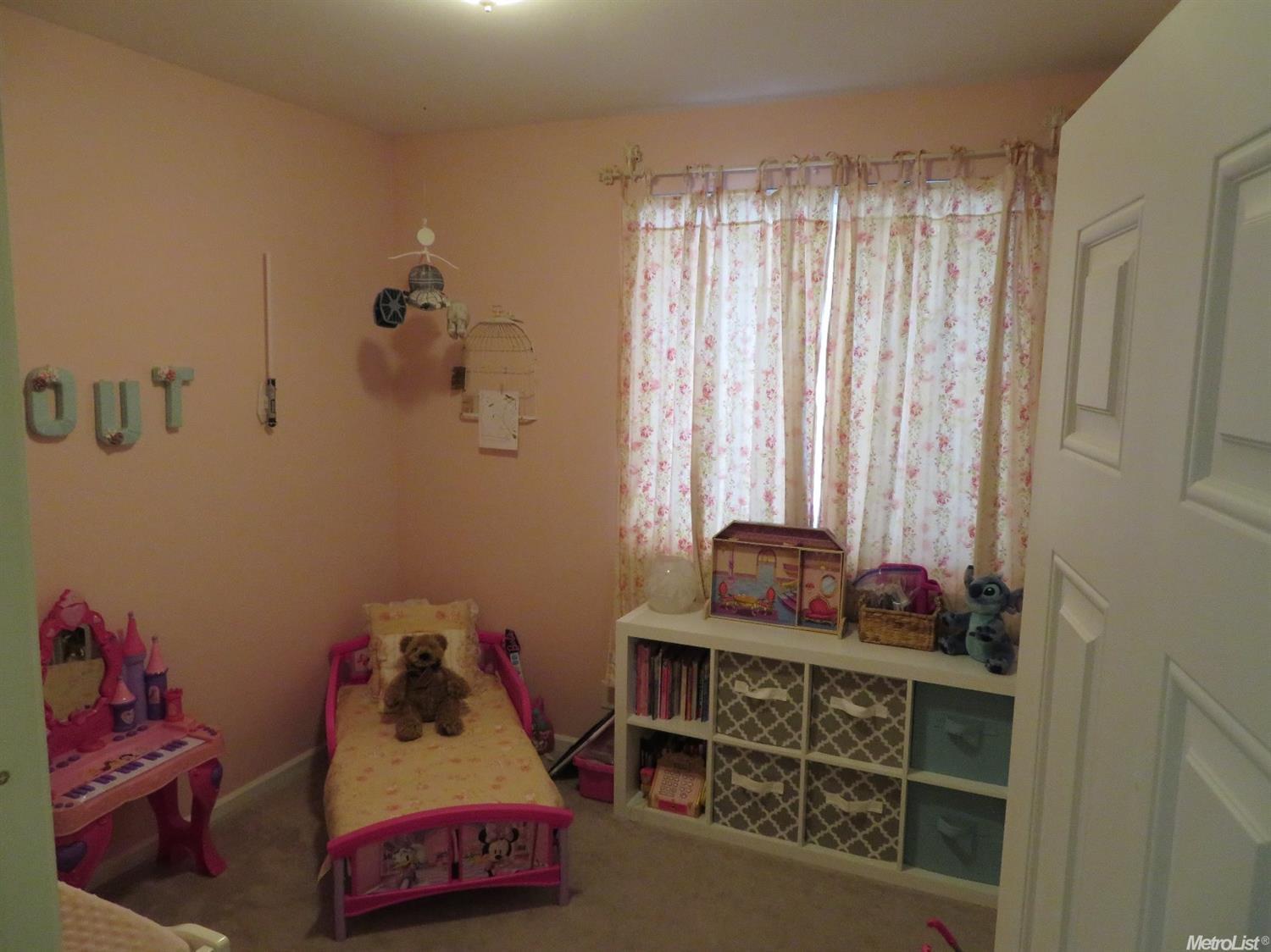 987 Rossburn Ct, Galt, CA 95632 photo 14
