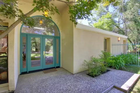 6527 Grant Ave, Carmichael, CA 95608 photo 1