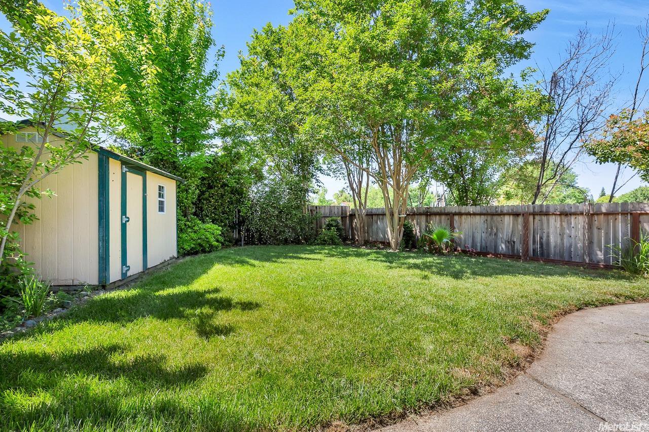 8439 Rock Bound Ct, Antelope, CA 95843 photo 16