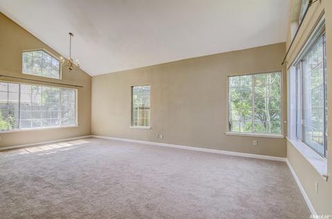 5653 Summit Dr, Rocklin, CA 95765 photo 3