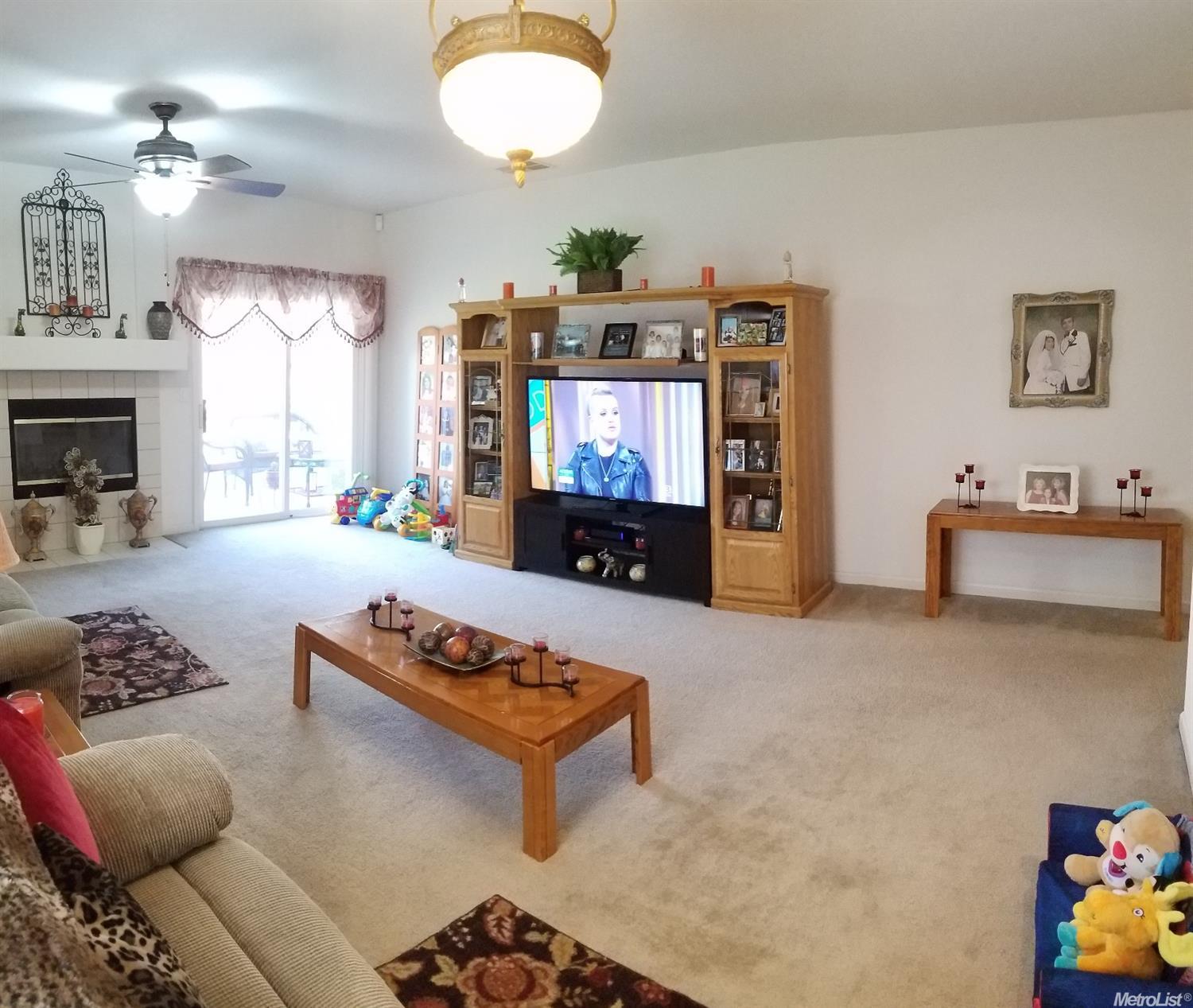 8233 Windmill Oaks Pl, Antelope, CA 95843 photo 6