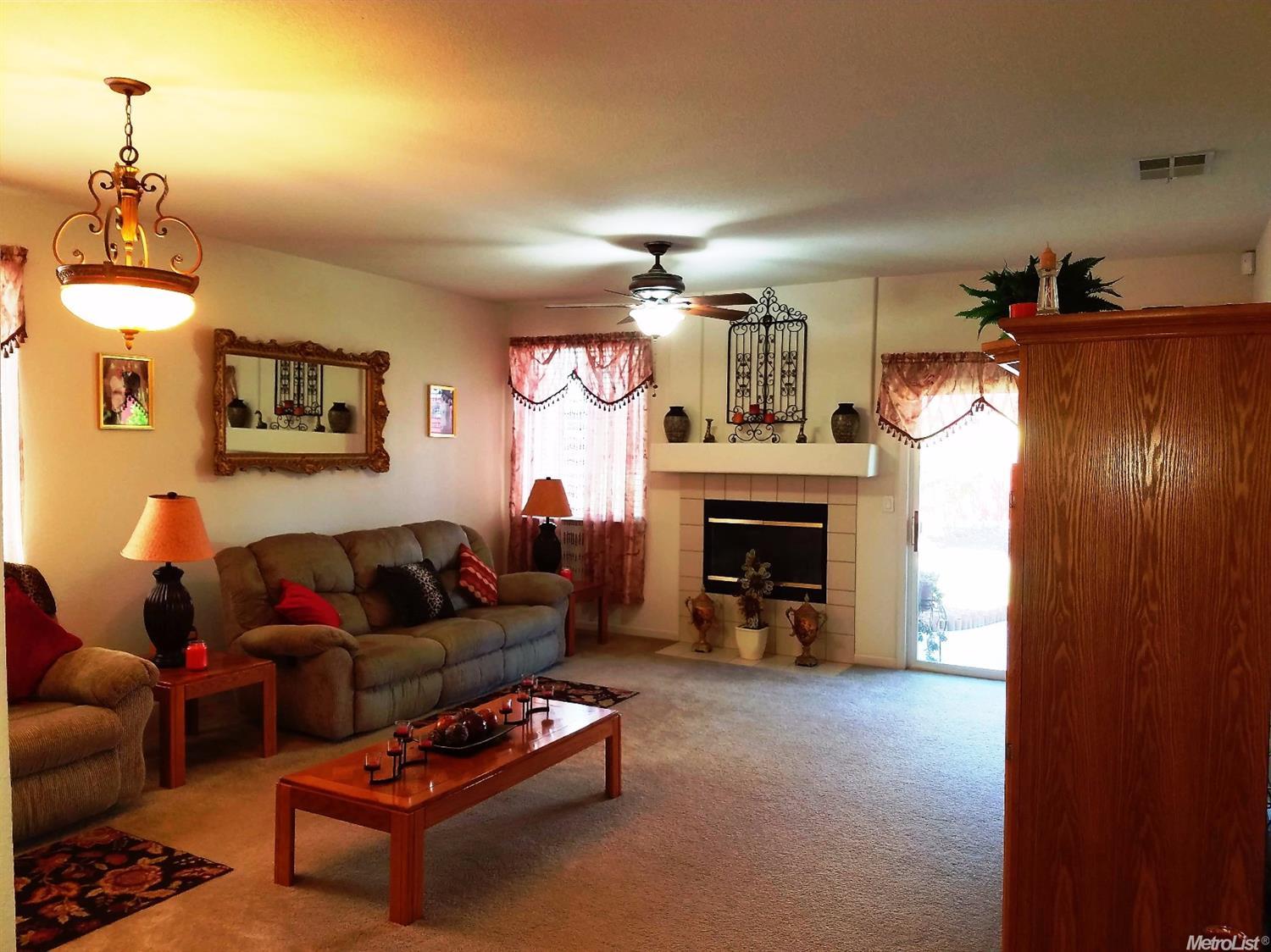 8233 Windmill Oaks Pl, Antelope, CA 95843 photo 4