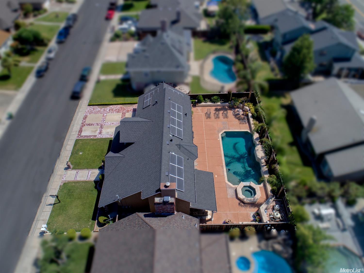 423 Wells Ln, Ripon, CA 95366 photo 4