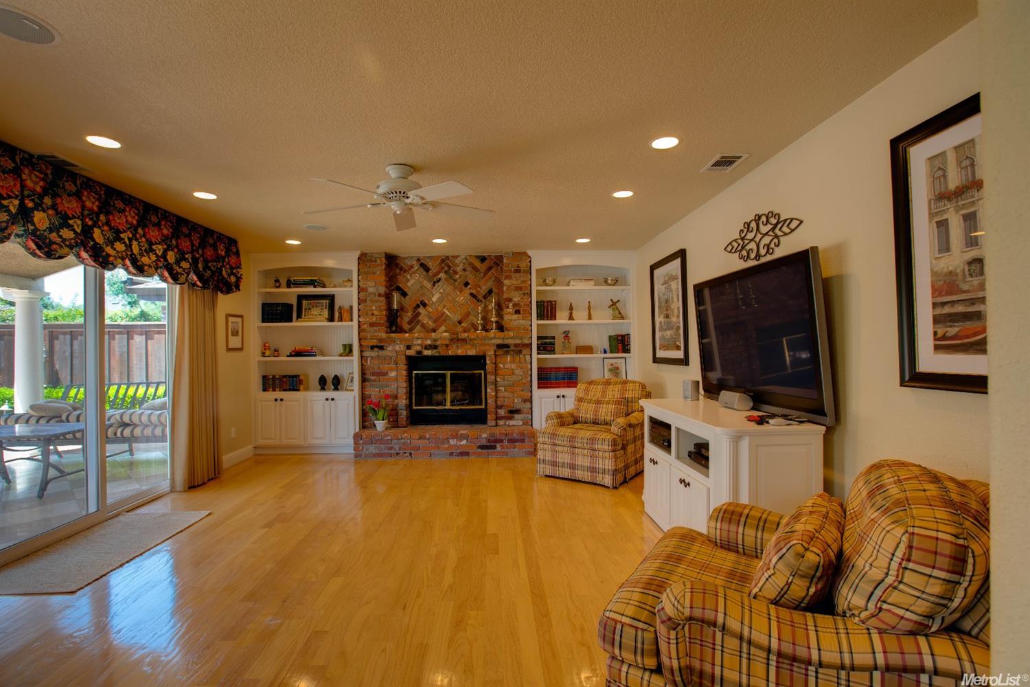 423 Wells Ln, Ripon, CA 95366 photo 9
