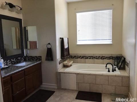 3463 Eagle Rock Loop, Tracy, CA 95377 photo 11