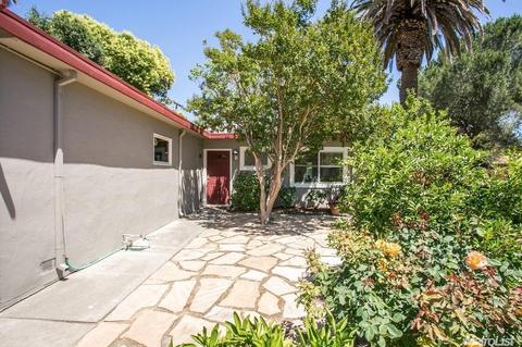 902 Gregory Pl, Davis, CA 95616 photo 2