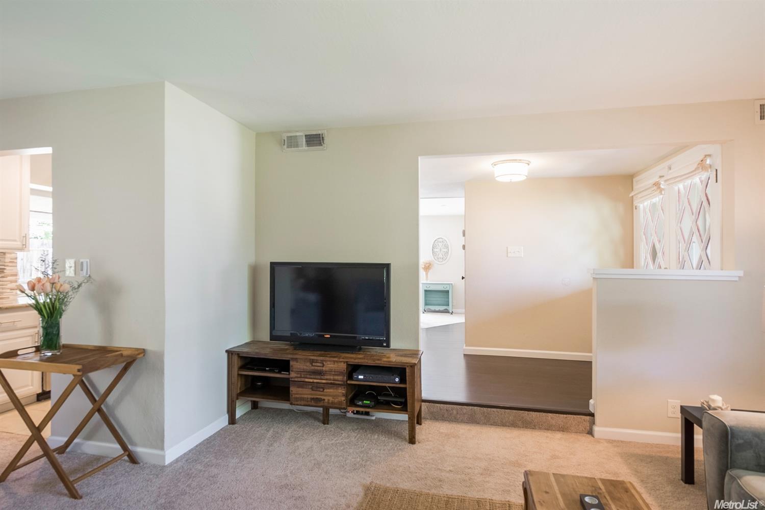 6514 Moraga Dr, Carmichael, CA 95608 photo 5