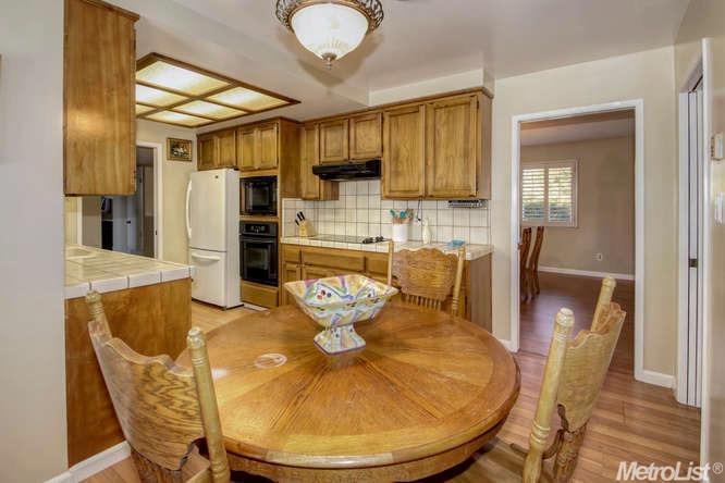 6313 Meadowvista Dr, Carmichael, CA 95608 photo 13