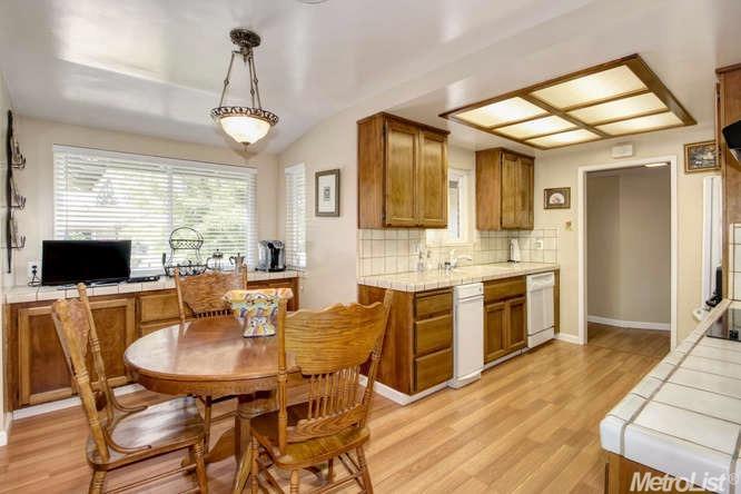 6313 Meadowvista Dr, Carmichael, CA 95608 photo 14