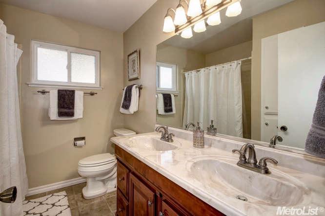 6313 Meadowvista Dr, Carmichael, CA 95608 photo 27