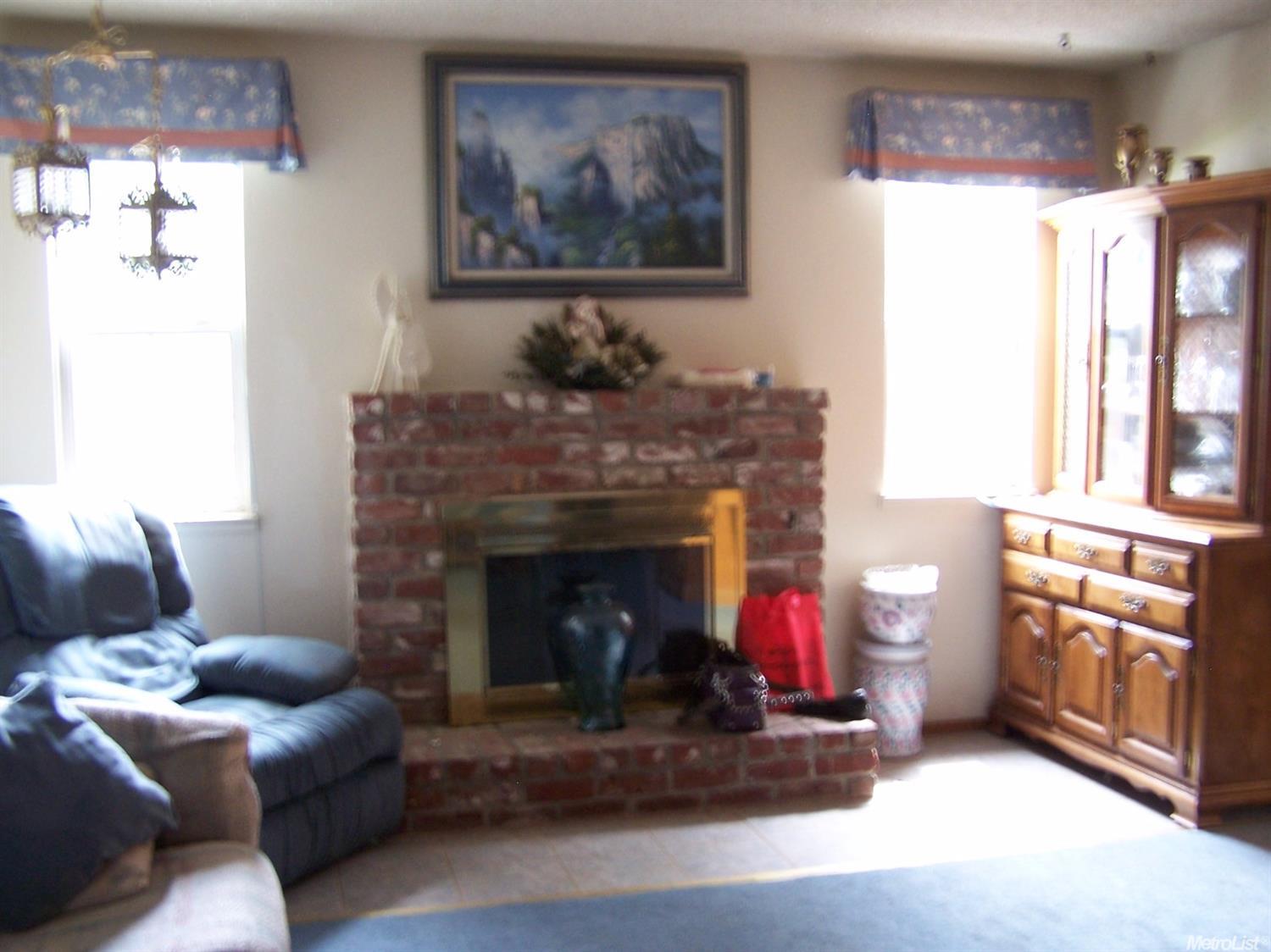 285 Baylor Ave, Turlock, CA 95382 photo 10