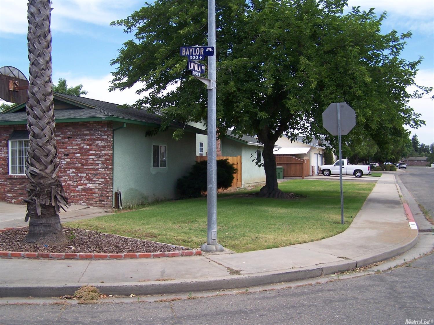 285 Baylor Ave, Turlock, CA 95382 photo 4