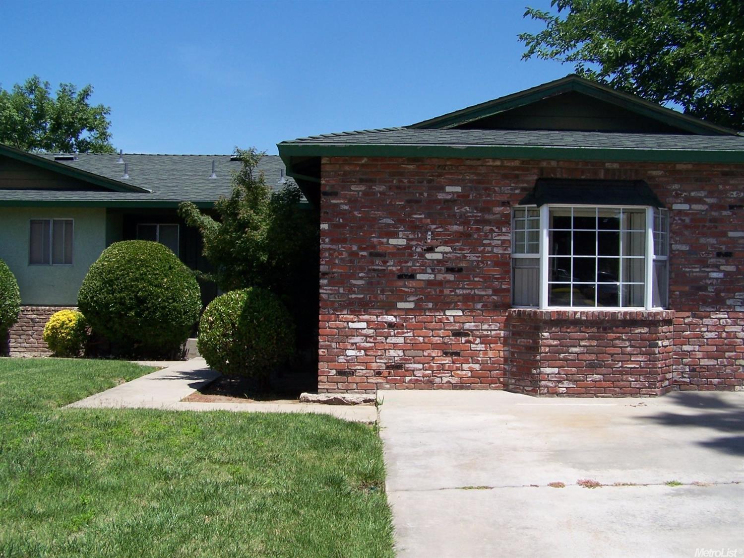 285 Baylor Ave, Turlock, CA 95382 photo 3