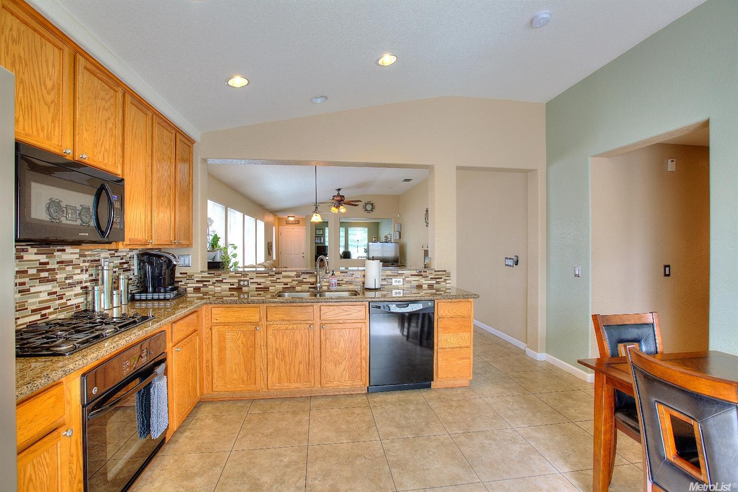 4008 Drakeshire Dr, Modesto, CA 95356 photo 6