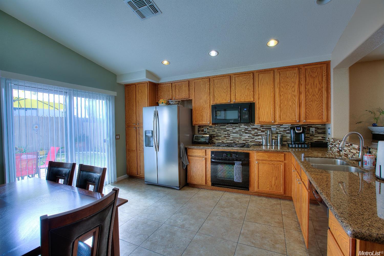 4008 Drakeshire Dr, Modesto, CA 95356 photo 24