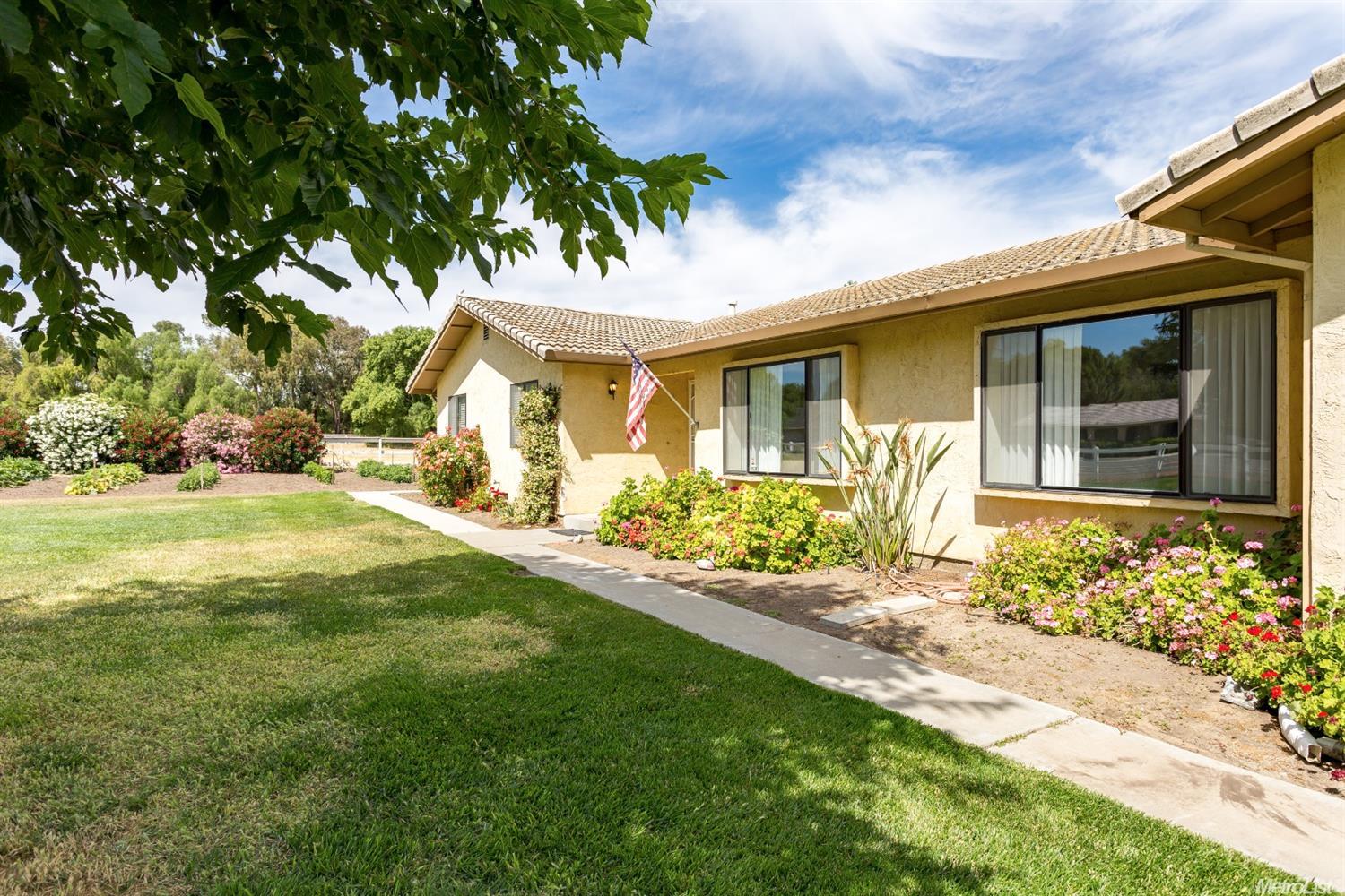 16261 Redondo, Tracy, CA 95304 photo 2
