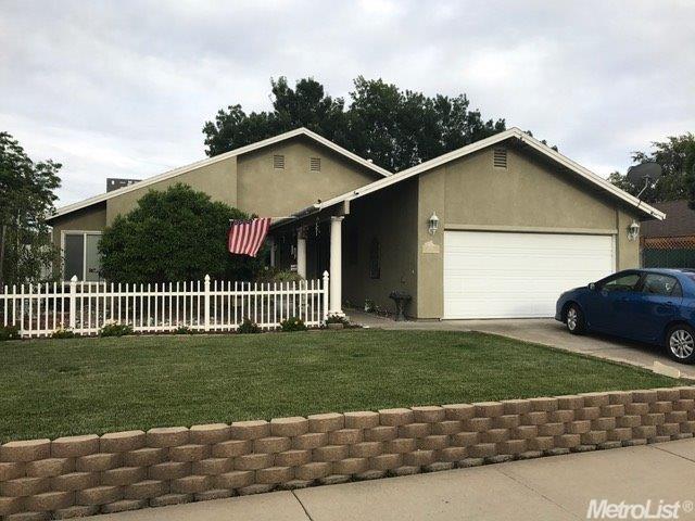 1740 Reisling Dr, Lodi, CA 95240 photo 1