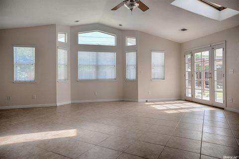 4811 Zube Ct, Carmichael, CA 95608 photo 11