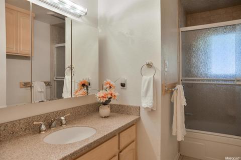 4811 Zube Ct, Carmichael, CA 95608 photo 15
