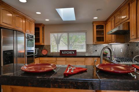 4811 Zube Ct, Carmichael, CA 95608 photo 5