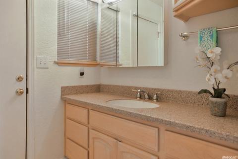4811 Zube Ct, Carmichael, CA 95608 photo 13