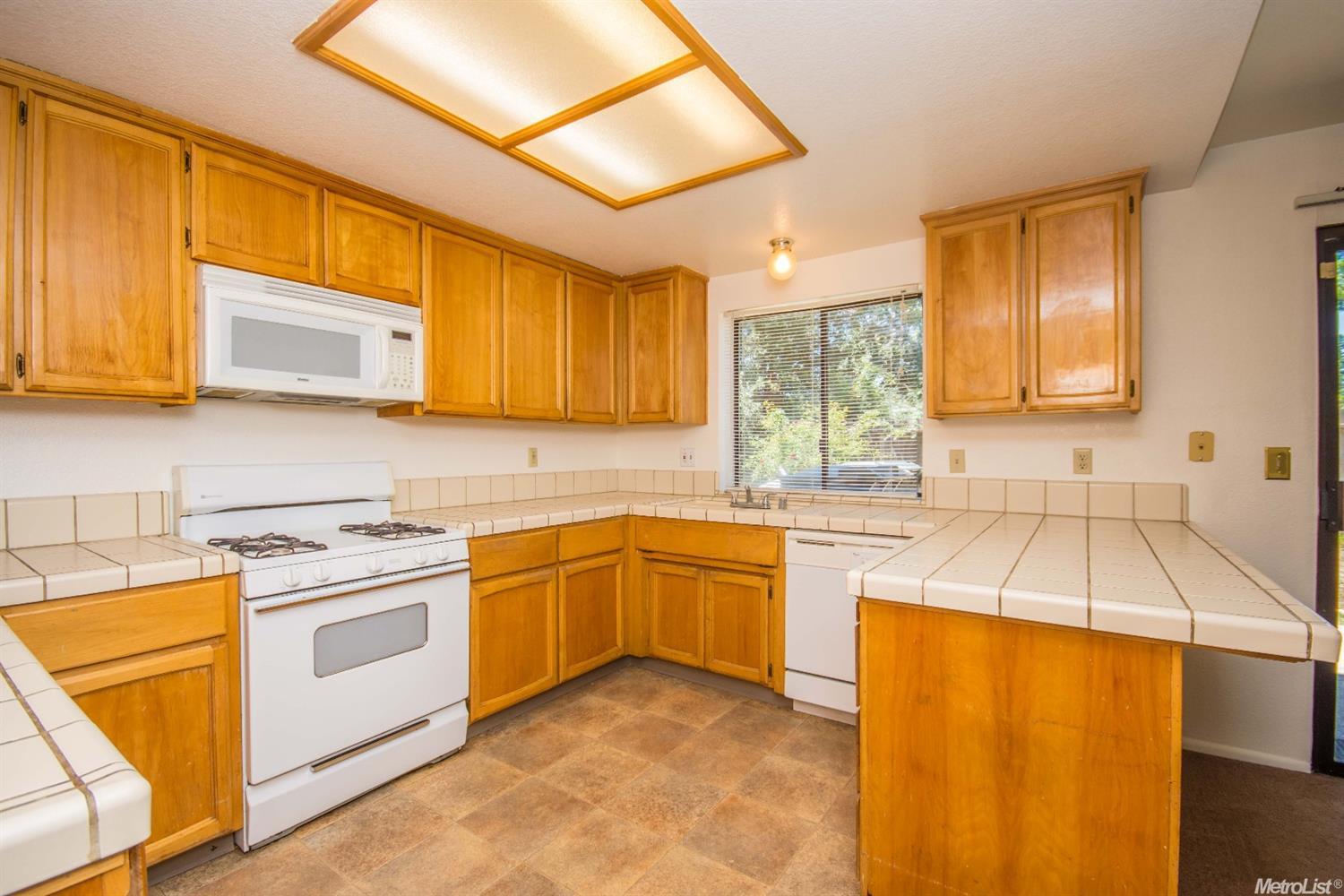 8111 Big Sky Dr, Antelope, CA 95843 photo 21
