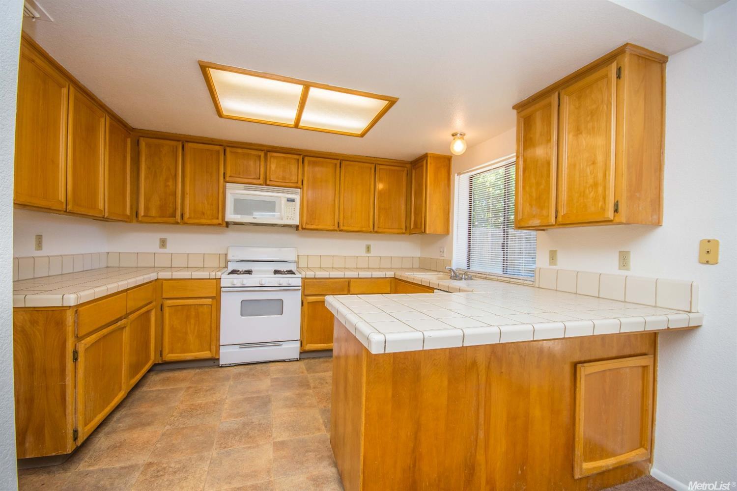 8111 Big Sky Dr, Antelope, CA 95843 photo 19