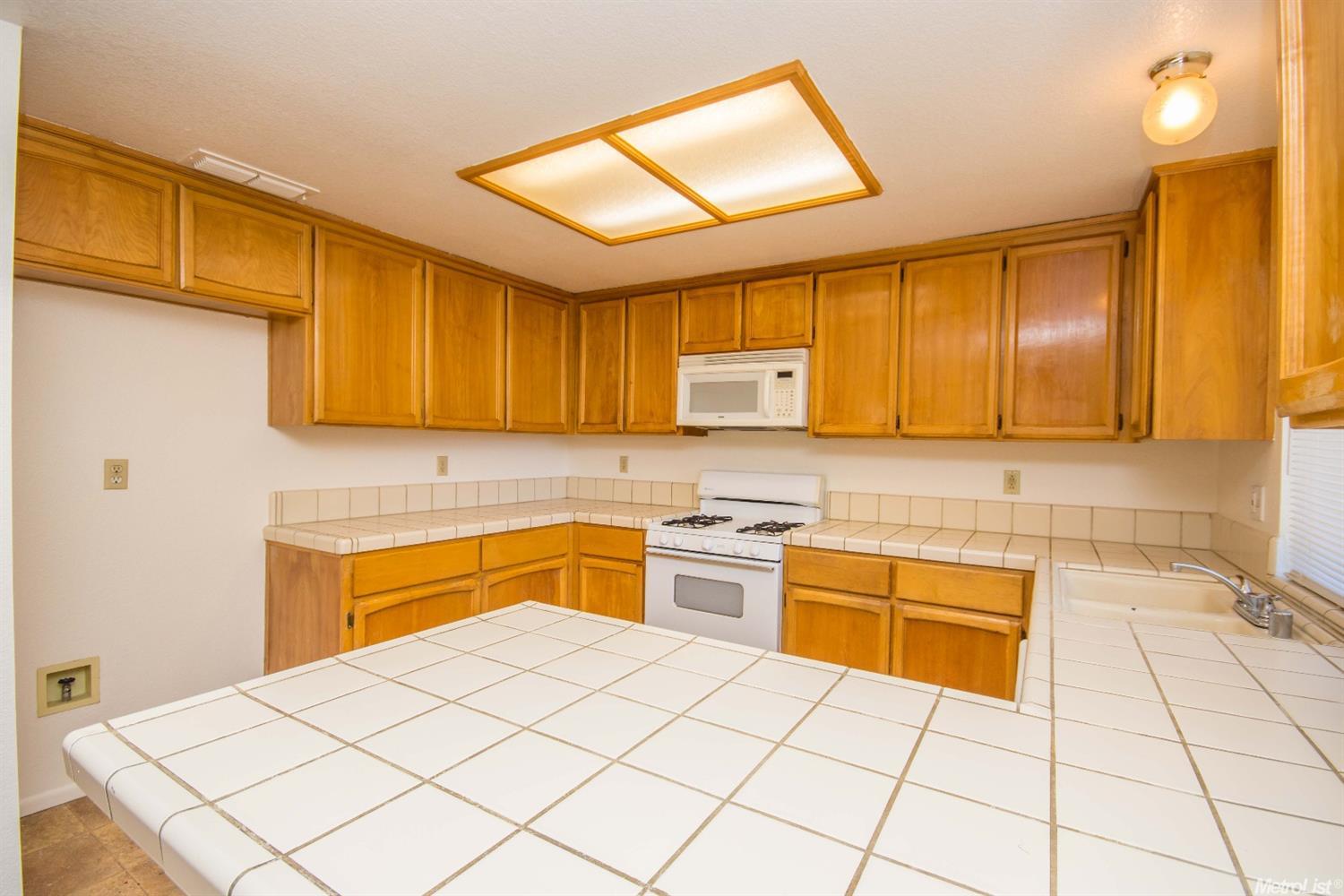 8111 Big Sky Dr, Antelope, CA 95843 photo 20