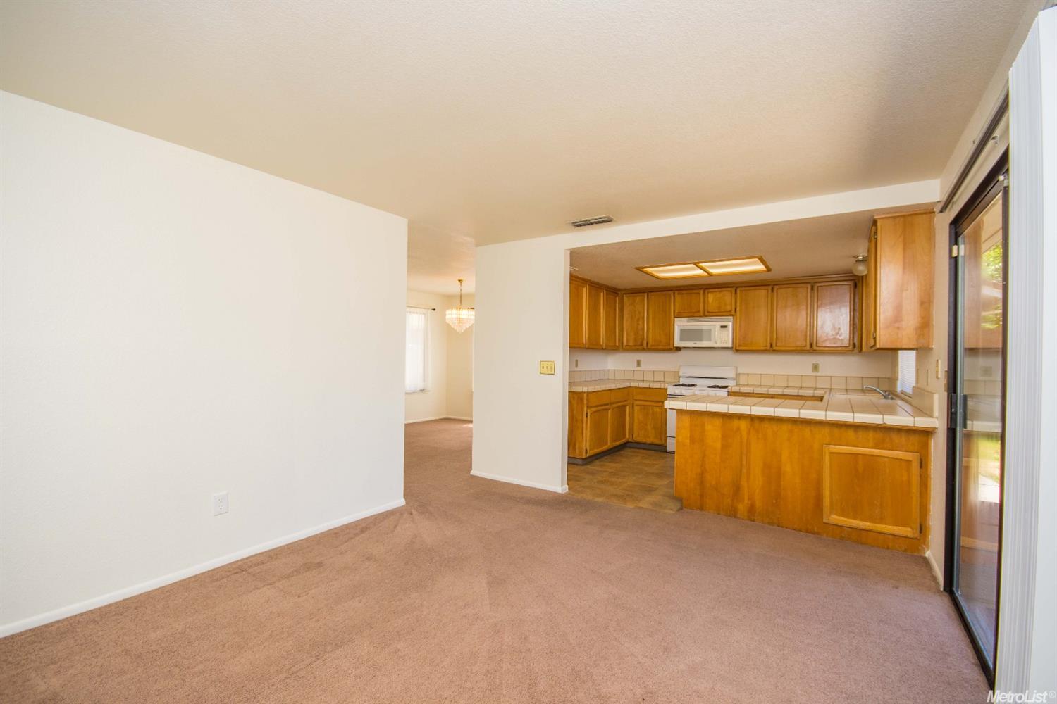 8111 Big Sky Dr, Antelope, CA 95843 photo 15