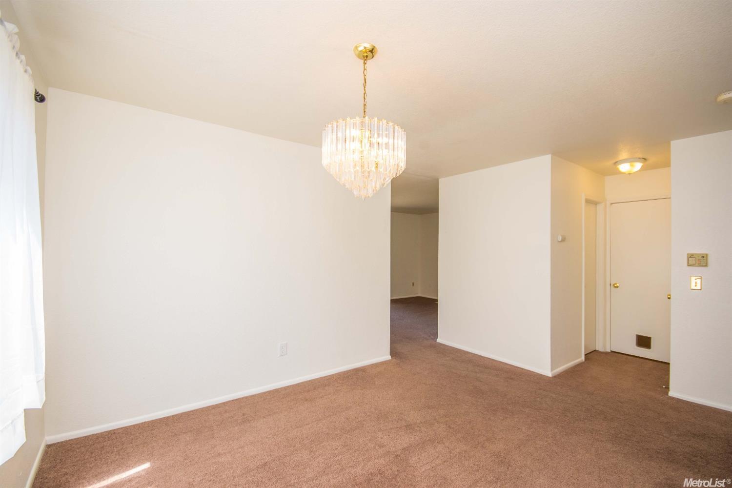 8111 Big Sky Dr, Antelope, CA 95843 photo 12