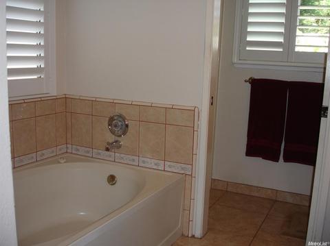 905 Mandana Ct, Modesto, CA 95358 photo 14