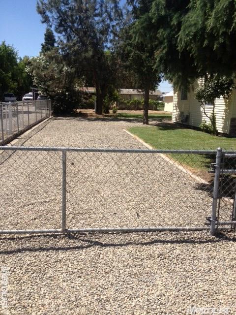 2600 E Redwood Rd, Ceres, CA 95307 photo 2