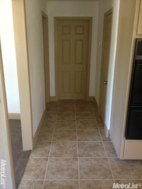 2600 E Redwood Rd, Ceres, CA 95307 photo 8