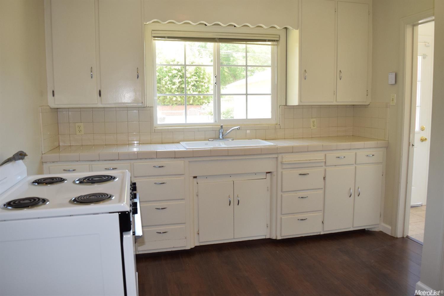 1518 Tully Rd, Modesto, CA 95350 photo 5