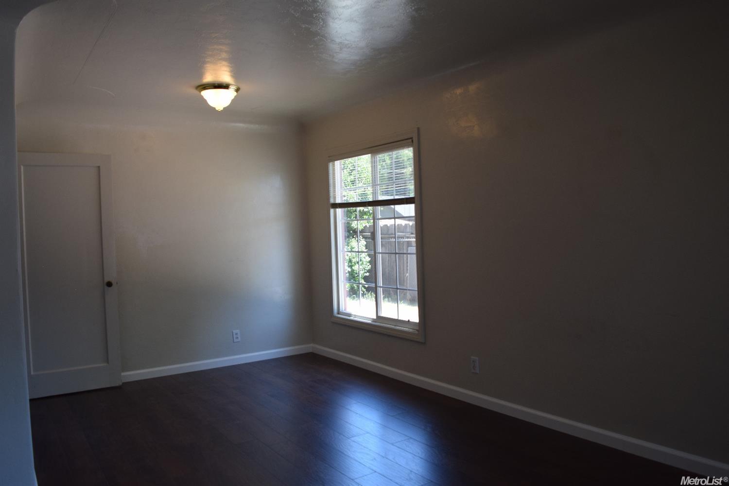 1518 Tully Rd, Modesto, CA 95350 photo 4