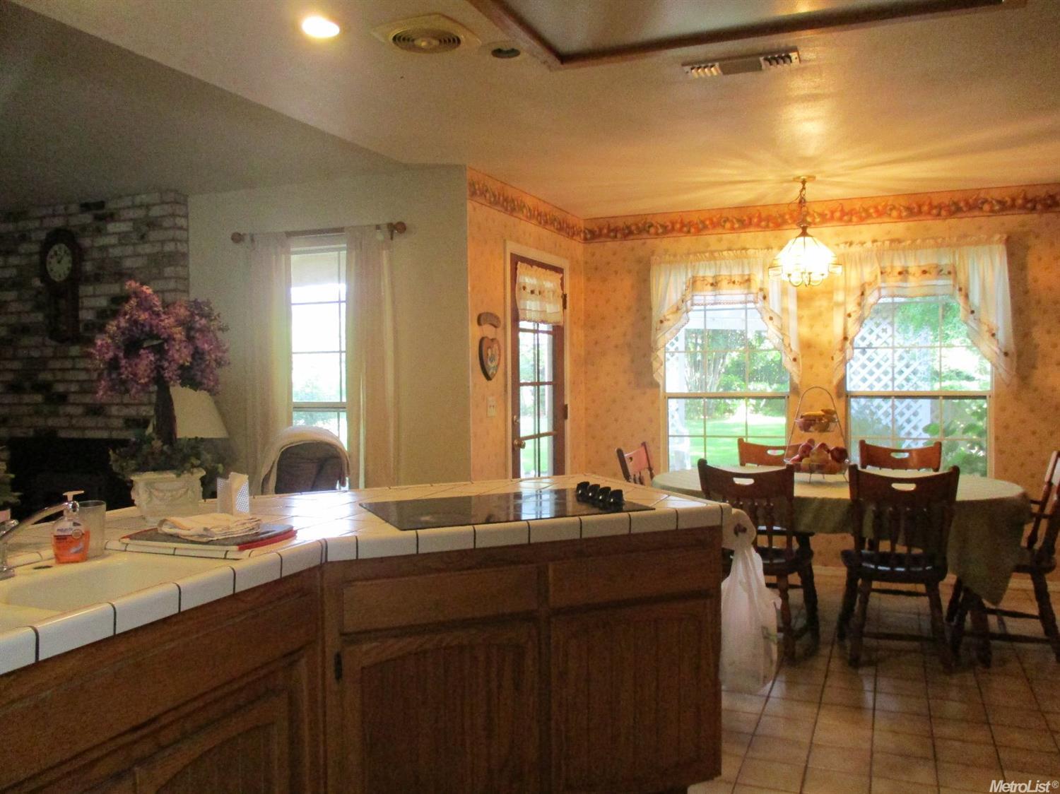 116 C St, Wheatland, CA 95692 photo 3