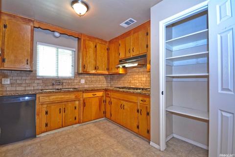 2044 Trent Dr, Modesto, CA 95350 photo 9