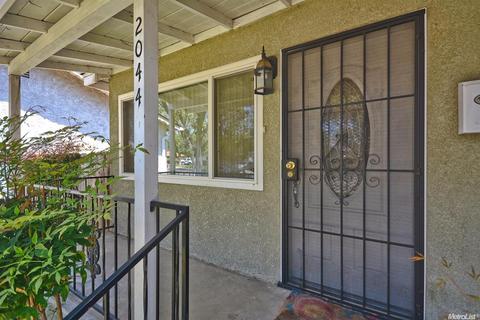 2044 Trent Dr, Modesto, CA 95350 photo 2