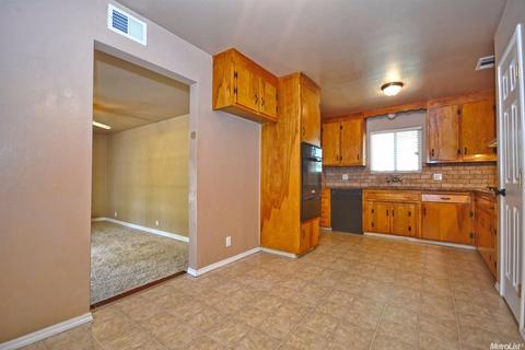 2044 Trent Dr, Modesto, CA 95350 photo 7