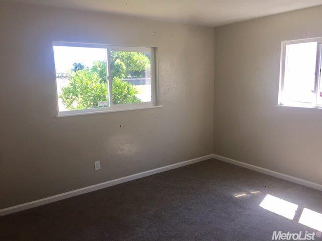 7431 Fox Rd, Hughson, CA 95326 photo 11
